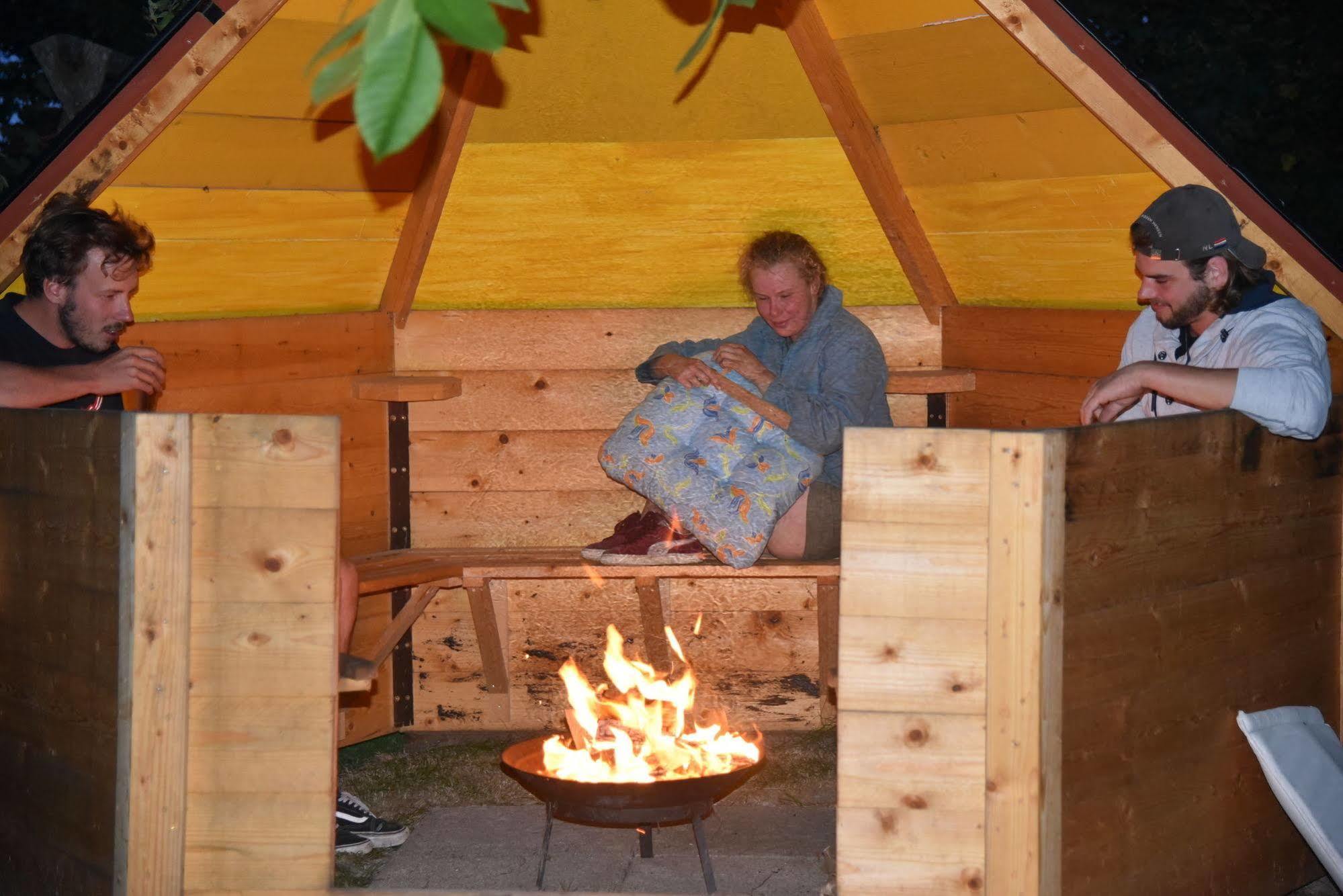 Ee Countryside Eco Natuurhuisjes מראה חיצוני תמונה